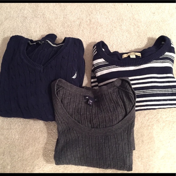 Huge LIKE NEW Sweater Lot ! - Picture 5 of 5